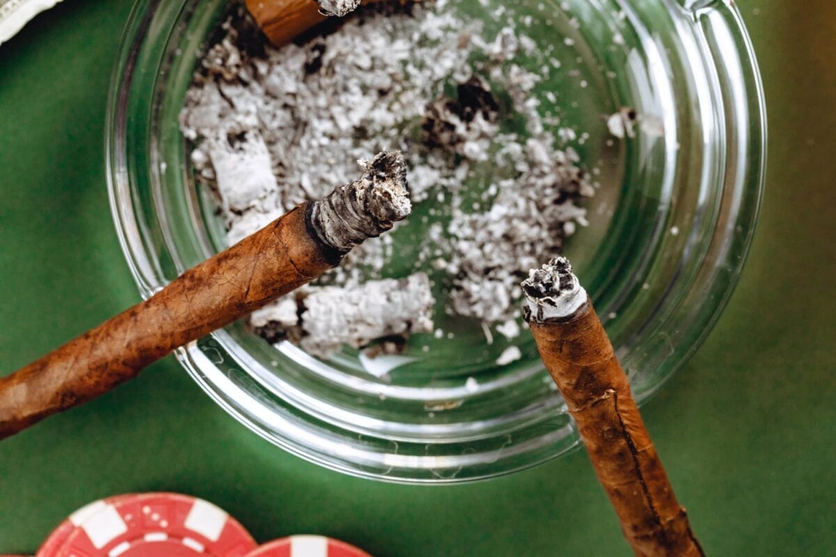 cigars-in-an-ash-tray-close-up-2021-09-03-02-30-26-utc-min-scaled